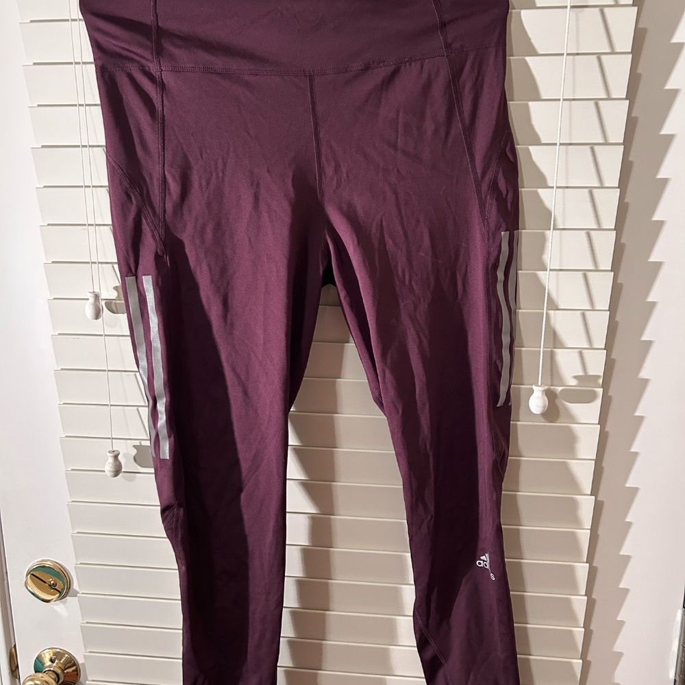 Adidas techfit exercise leggings and sports bra set, maroon with white